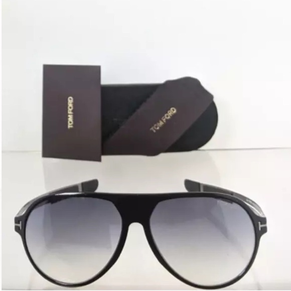 Brand Authentic Tom Ford Sunglasses FT TF 881 Oscar 01B Frame 60mm TF0881 - Picture 2 of 7